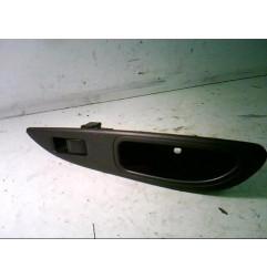 Interrupteur de leve vitre arriere droit NISSAN PRIMERA 4 Photo n°1