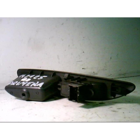 Interrupteur de leve vitre arriere droit NISSAN PRIMERA 4