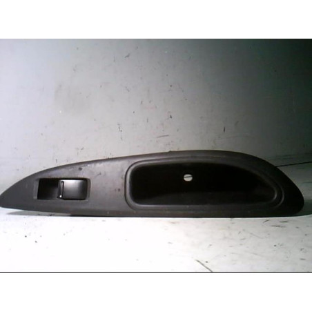 Interrupteur de leve vitre arriere gauche NISSAN PRIMERA 4 Photo n°1