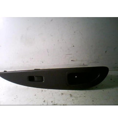 Interrupteur de leve vitre avant droit NISSAN PRIMERA 4 Photo n°1