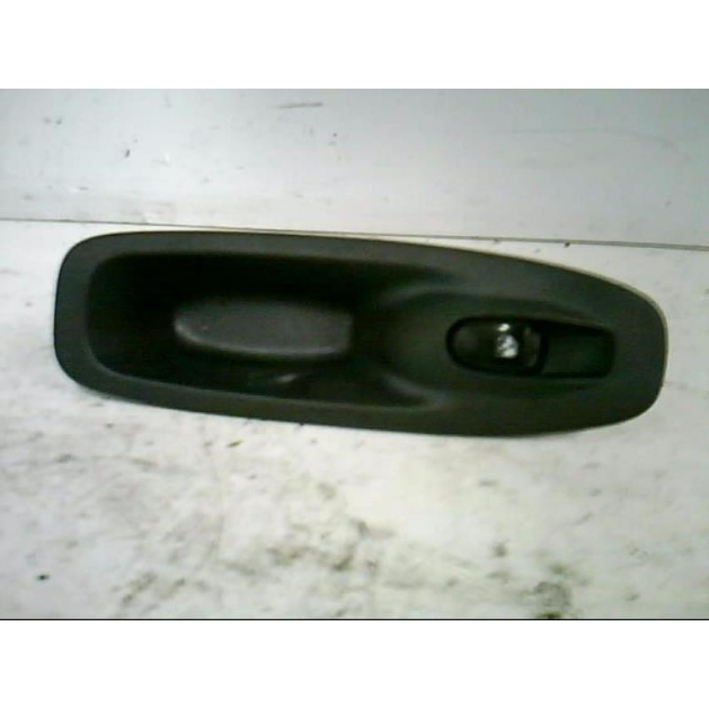 Interrupteur de leve vitre avant droit HYUNDAI ACCENT 2