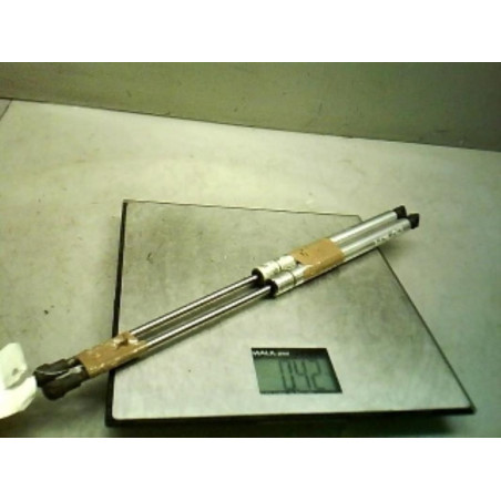 Verin de coffre VOLKSWAGEN BORA Photo n°1