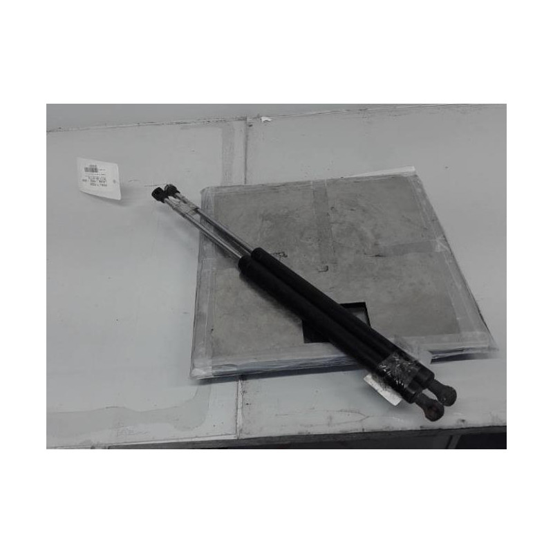 Verin de coffre RENAULT LAGUNA 1