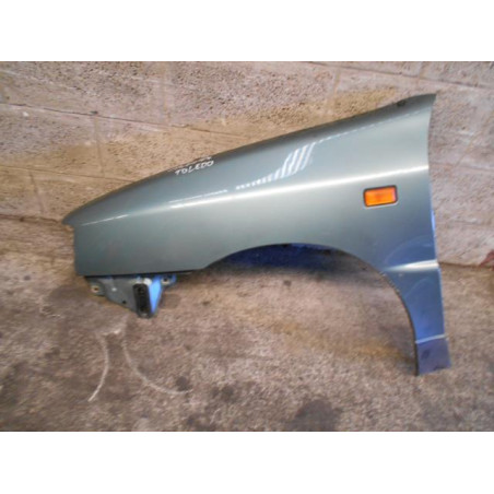 Aile avant gauche SEAT TOLEDO 1 Photo n°1