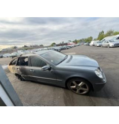 Capot MERCEDES CLASSE C 203 Photo n°6