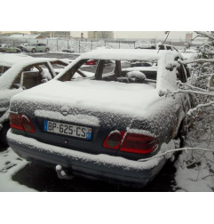 Turbo MERCEDES CLASSE E 210 Photo n°9