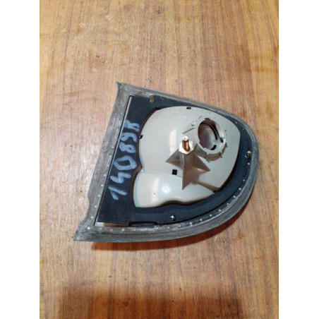 Feu arriere secondaire droit (feux) FORD ESCORT 6