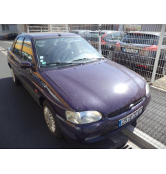 Feu arriere secondaire gauche (feux) FORD ESCORT 6 Photo n°4