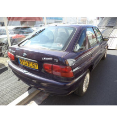 Feu arriere secondaire gauche (feux) FORD ESCORT 6 Photo n°7