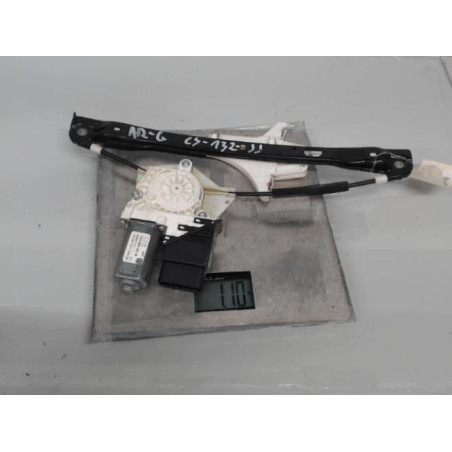 Moteur leve vitre arriere gauche VOLKSWAGEN JETTA 3 Photo n°1