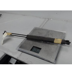 Verin de coffre CITROEN SAXO Photo n°1