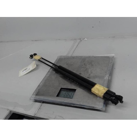 Verin de coffre CITROEN SAXO