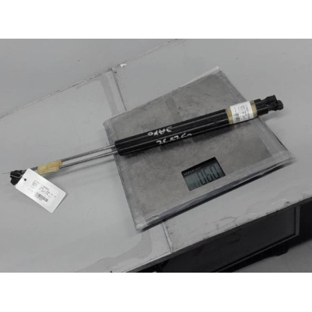 Verin de coffre CITROEN SAXO Photo n°1