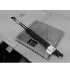 Verin de coffre CITROEN SAXO