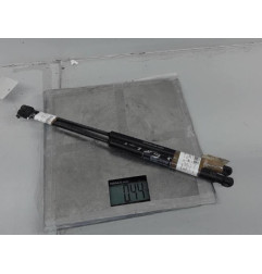 Verin de coffre FIAT STILO Photo n°3