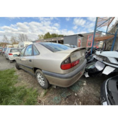 Feu arriere secondaire droit (feux) RENAULT SAFRANE Photo n°17