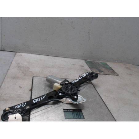 Moteur leve vitre arriere gauche MERCEDES CLASSE C 203 Photo n°1