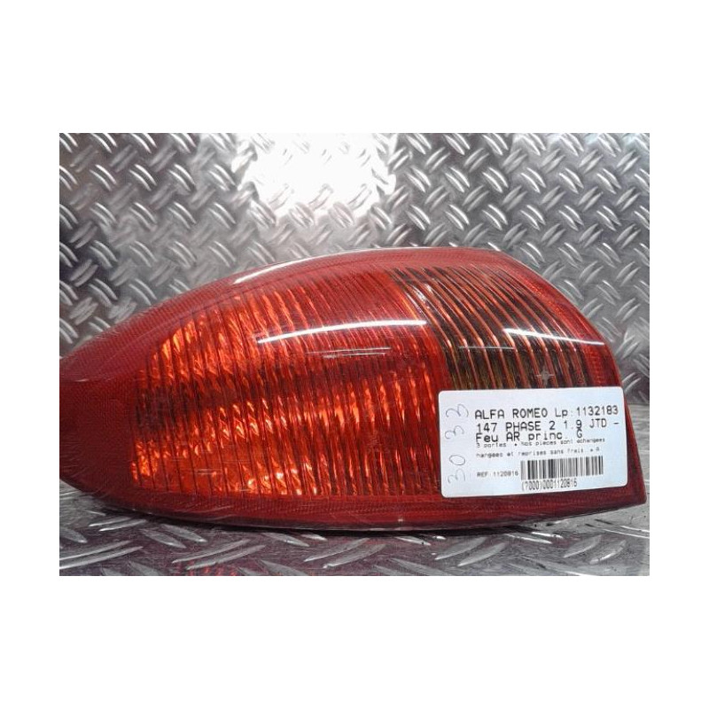 Feu arriere principal gauche (feux) ALFA ROMEO 147