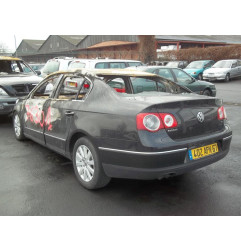 Feu arriere secondaire droit (feux) VOLKSWAGEN PASSAT 5 Photo n°5