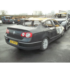 Feu arriere secondaire gauche (feux) VOLKSWAGEN PASSAT 5 Photo n°6