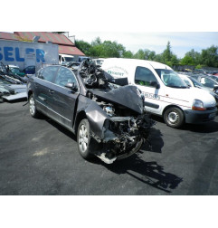 Feu arriere secondaire gauche (feux) VOLKSWAGEN PASSAT 5 Photo n°3