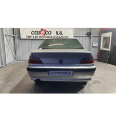 Moteur PEUGEOT 406 Photo n°9