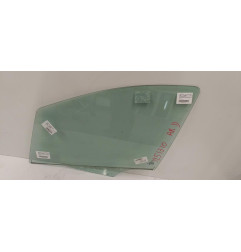 Vitre arriere droit PEUGEOT 208 1