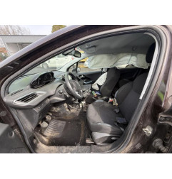 Vitre arriere droit PEUGEOT 208 1 Photo n°13