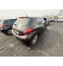 Vitre arriere droit PEUGEOT 208 1 Photo n°17