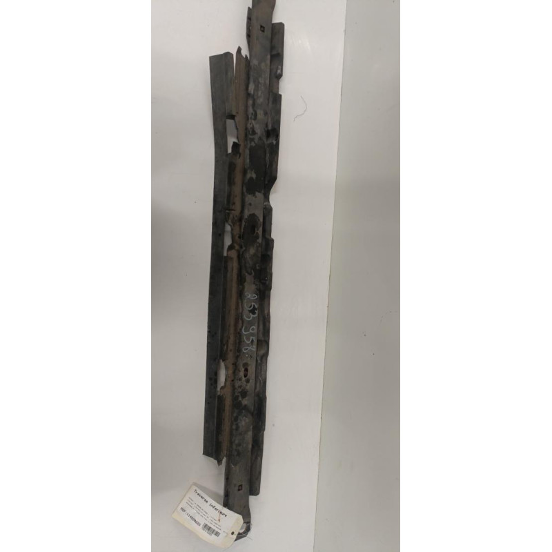 Traverse inferieure PEUGEOT 207