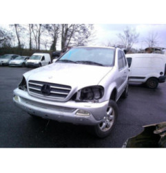 Platine feu arriere droit MERCEDES CLASSE M 163 Photo n°7