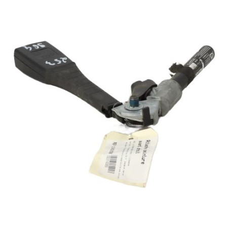 Attache ceinture avant droit OPEL CORSA D
