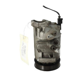 Compresseur clim VOLKSWAGEN GOLF 6 Photo n°4