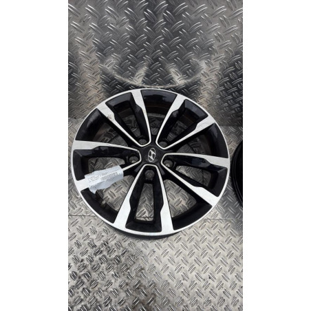 Jante HYUNDAI I 40 Photo n°1