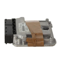 Calculateur moteur AUDI A1 2