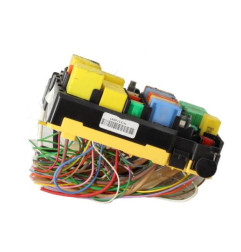 Boitier servitude moteur (BSM) PEUGEOT 308 2 Photo n°4