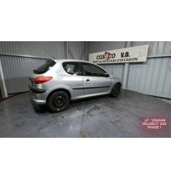 Pare choc avant PEUGEOT 206 Photo n°10