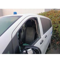 Reservoir AdBlue MERCEDES VITO 447 MIXTO Photo n°7