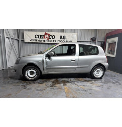 Moteur essuie glace avant RENAULT CLIO 2 CAMPUS Photo n°17