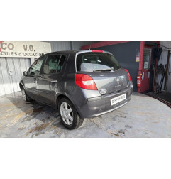 Aile avant gauche RENAULT CLIO 3 Photo n°18