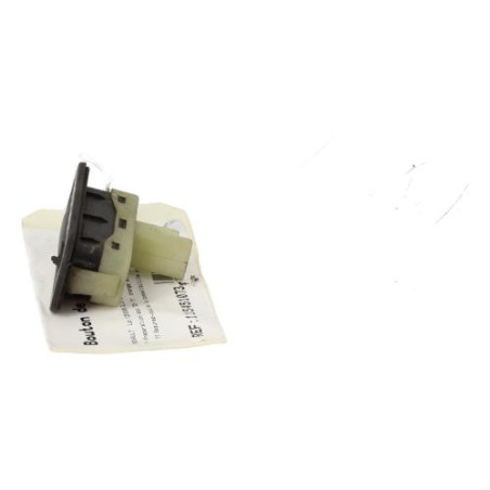 Bouton de coffre RENAULT CLIO 3