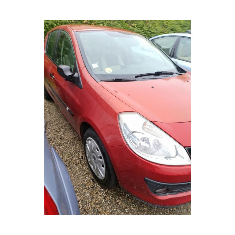 Capot RENAULT CLIO 3