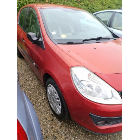 Capot RENAULT CLIO 3 Photo n°1