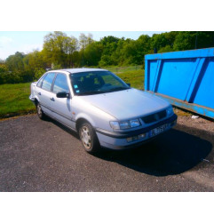 Optique avant principal gauche (feux)(phare) VOLKSWAGEN PASSAT 4