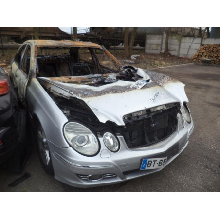 Verin de capot MERCEDES CLASSE E 211