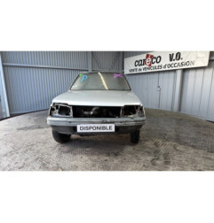 Pare choc arriere PEUGEOT 205 Photo n°1