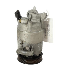 Compresseur clim VOLKSWAGEN POLO 5 Photo n°1