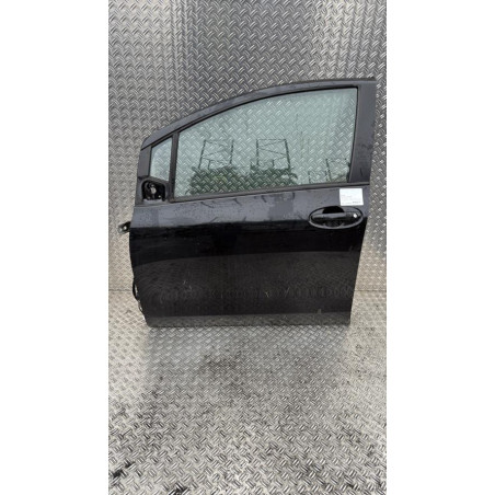 Porte avant gauche TOYOTA YARIS 2 Photo n°1