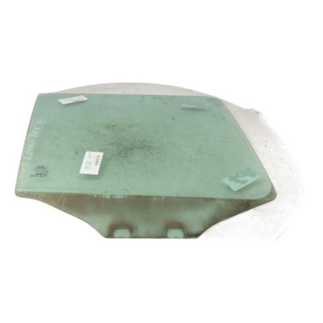 Vitre arriere droit LAND ROVER FREELANDER 1