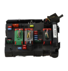 Boitier servitude moteur (BSM) PEUGEOT 206+ Photo n°1